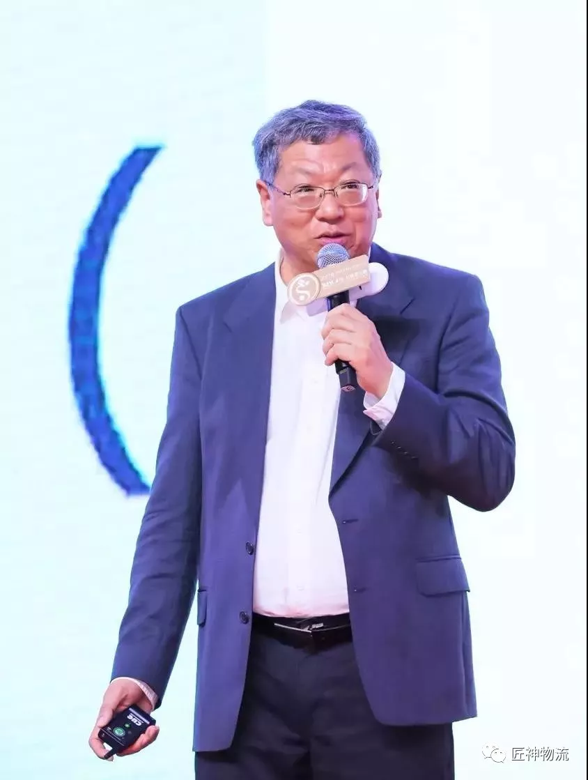 “破界.立行与世界互联”--何陈钦总经理参加华商书院北京夏季论坛学习精彩瞬间(图5)